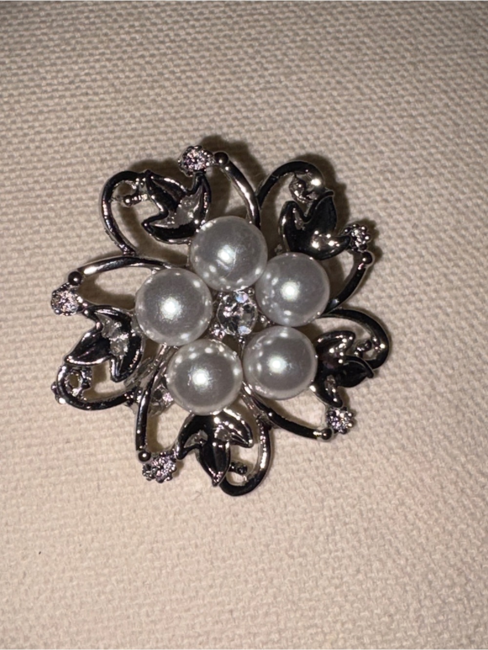 Vintage Elegant Pearl Flower Brooch - White Pearls on Silver Tone - Picture 2 of 5